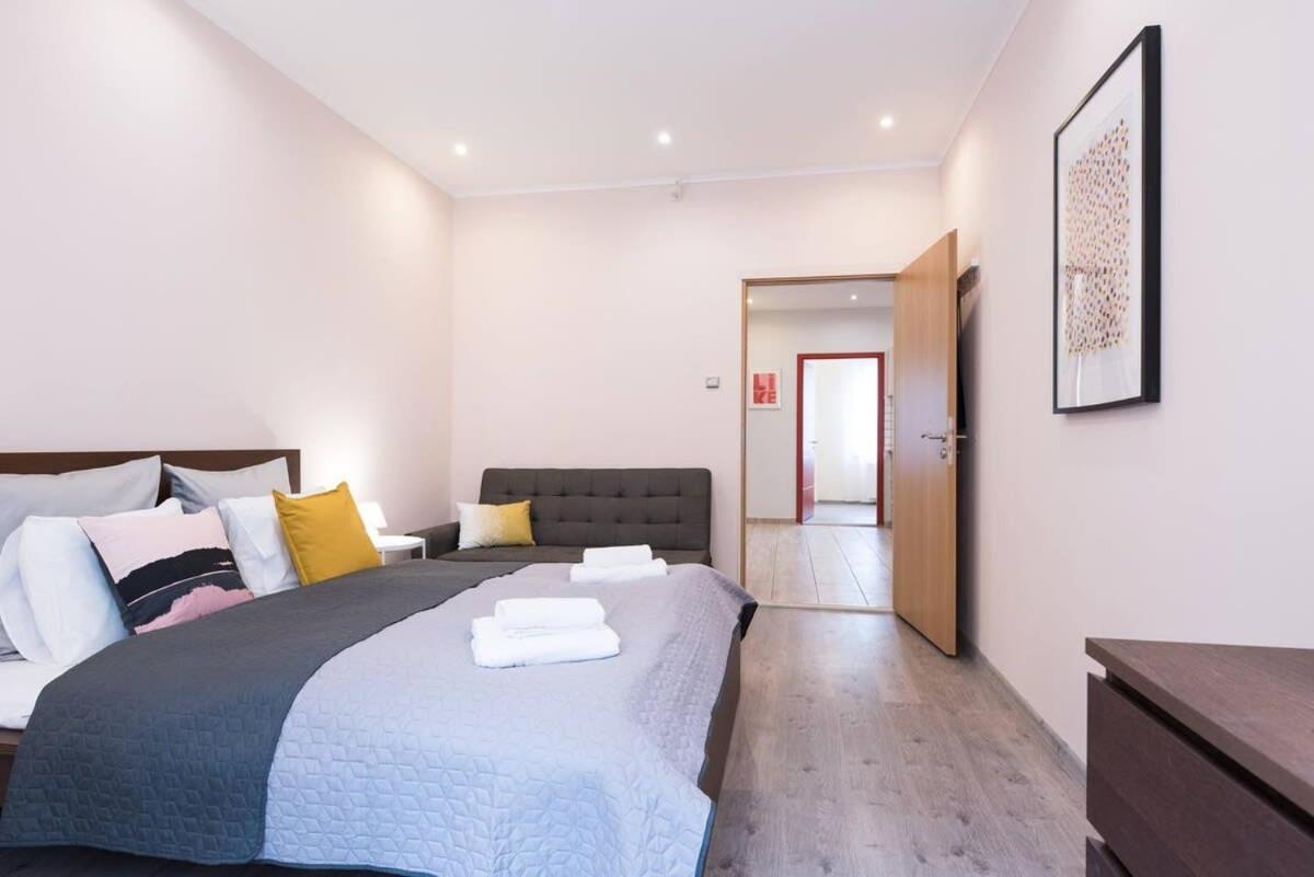 Ultra Central Large Home With Ac And Balcony Budapest Exterior foto